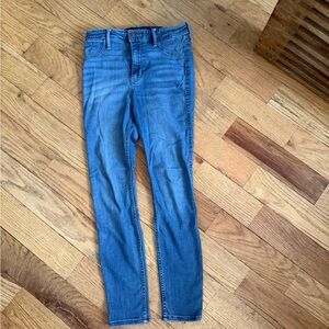 Hollister Women's Skinny Jeans in Blue